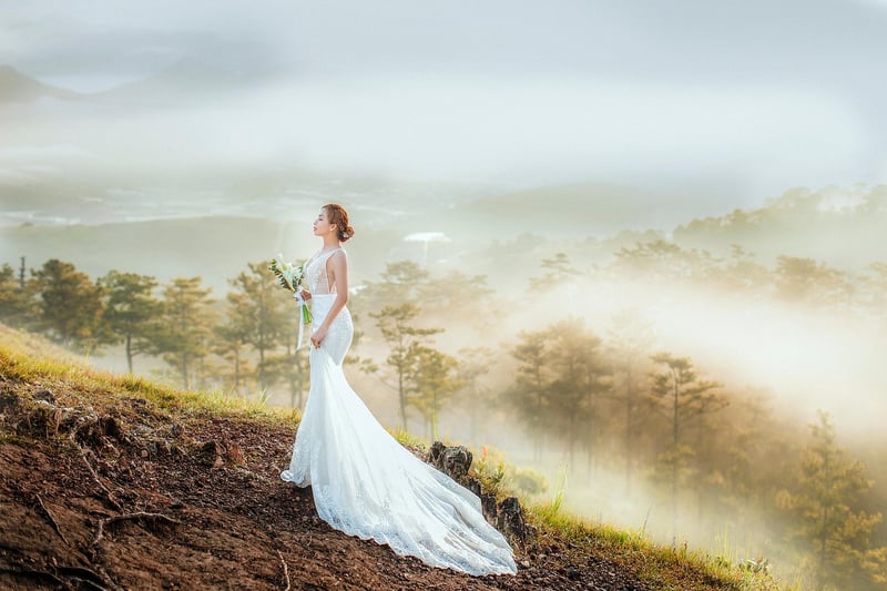 Statement Sleeves Wedding Dress